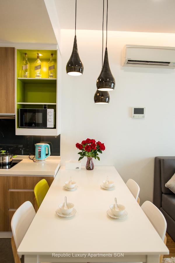 Republic Suites Ho Chi Minh City Bagian luar foto