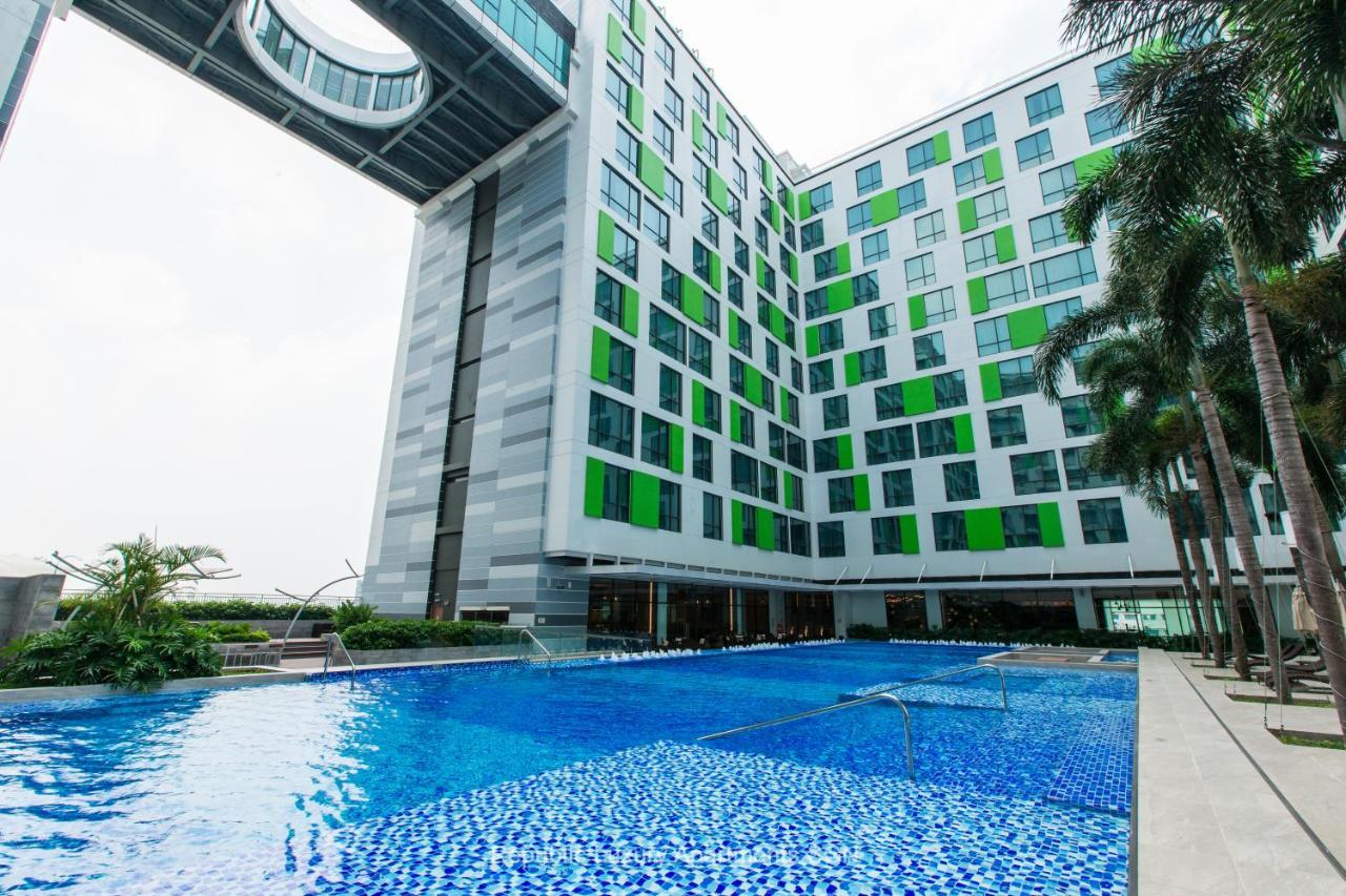 Republic Suites Ho Chi Minh City Bagian luar foto